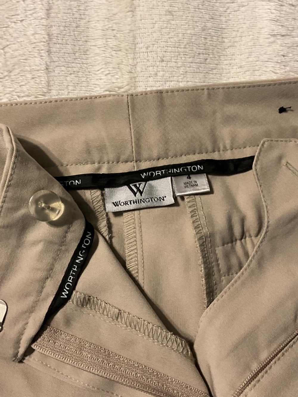 Worthington • Tailored Stretch Straight Leg Pants • Piping Detail • Size 4 - Picture 6 of 7
